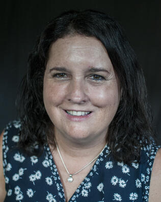 Headshot of Robin Hummel