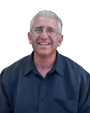 Headshot of Ruben Herrera