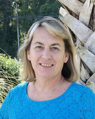 Headshot of Dana Stevenson