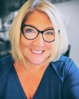 Headshot of Lori Militano