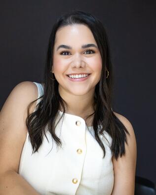 Headshot of Brenda Alvarez