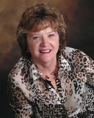 Headshot of Christine Boeve