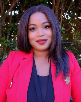 Headshot of Deveen Henry