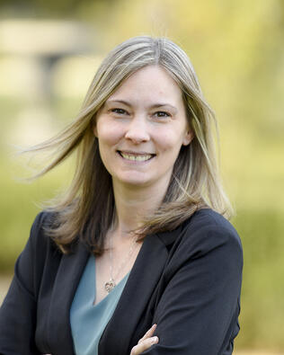 Headshot of Crystal Toland