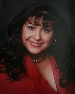 Headshot of Michelle Richards