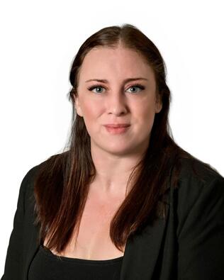 Headshot of Elizabeth Sandler