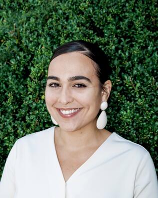 Headshot of Jessica Ribeiro