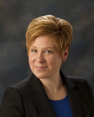 Headshot of Jennifer Dahl