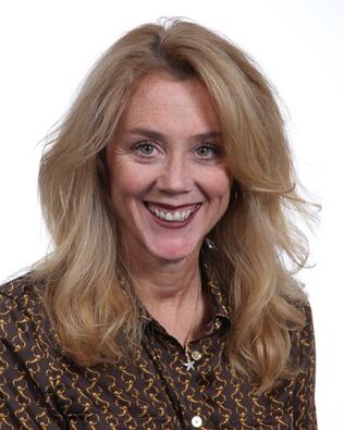 Headshot of Sue Ellen Murphy