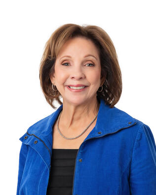 Headshot of Lynn Cawthon