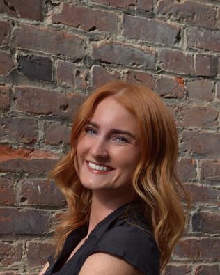 Headshot of Elle Huston