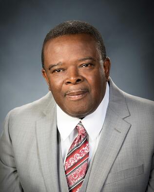 Headshot of Emmett Bradley