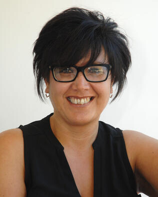 Headshot of Kim Newton