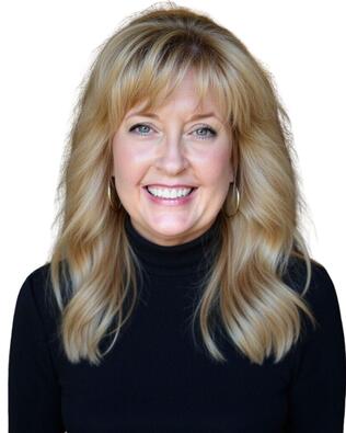Headshot of Ragan Carr