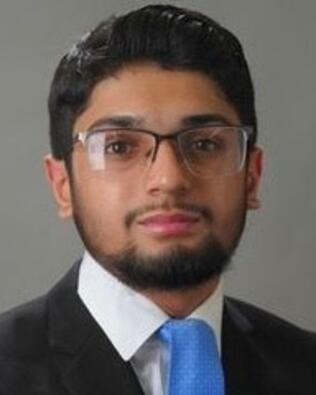 Headshot of Zeeshan Khan