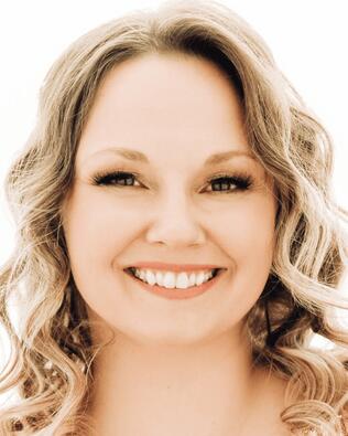 Headshot of Sara Hyson