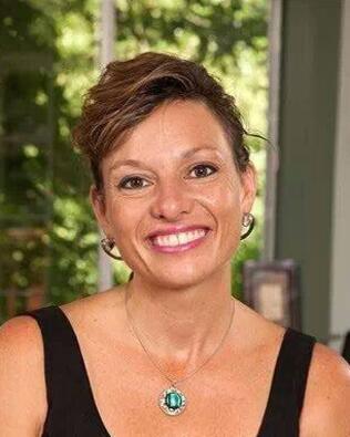Headshot of Yvonne Wicks