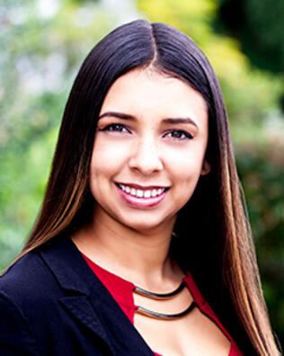 Headshot of Stephany Torrealba