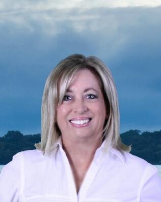 Headshot of Shelley Bonate