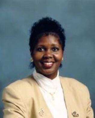 Headshot of Lewenda Byrd