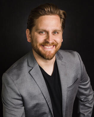 Headshot of Eric Smith