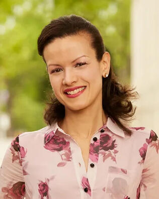 Headshot of Alexa Tirado