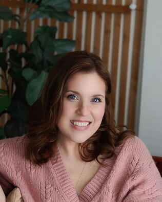 Headshot of Mary Walter