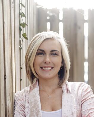 Headshot of Ansley Busbee