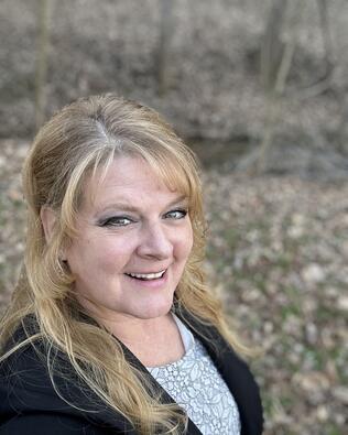 Headshot of Teresa Ketchell