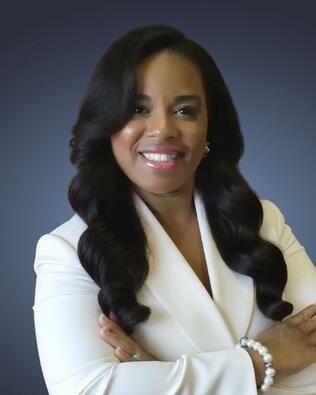 Headshot of Danielle Dixon