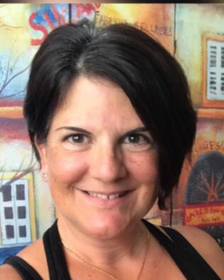 Headshot of Angeles Alvarez