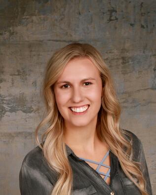Headshot of KennaDee Carlson