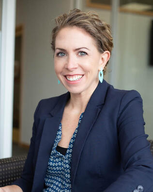 Headshot of Natasha Zinzow