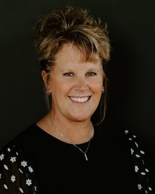 Headshot of Molly Myers