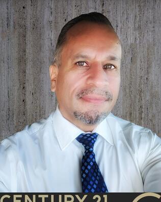 Luis Miguel-Velez, CENTURY 21 Real Estate Agent in Saint Cloud, FL