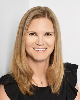 Headshot of Anna Snell