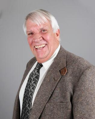 Headshot of Howard Birchard