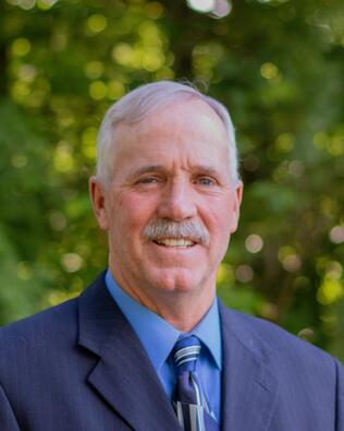 Headshot of Everette Coats