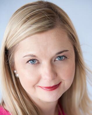 Headshot of Lori Lentz-Widner