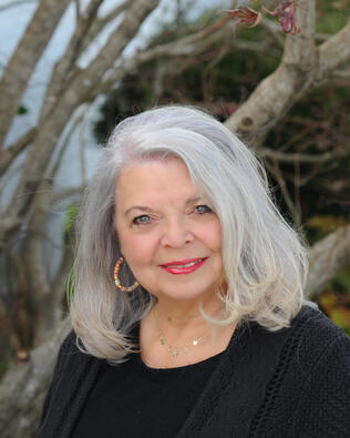 Headshot of Debbie McGuire