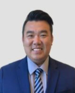 Headshot of Son Nguyen