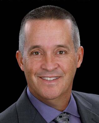 Headshot of Tracy Duren
