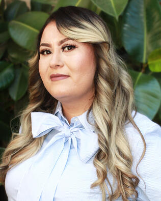 Headshot of Sarah Gallardo