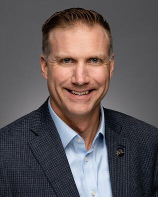 Headshot of Eric Johnson