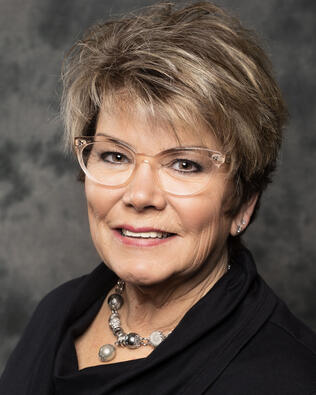Headshot of Wendy Sabo