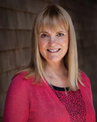 Headshot of Becky Kirkendall