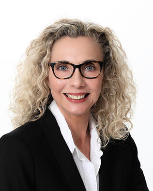 Headshot of Patricia Tabachuk