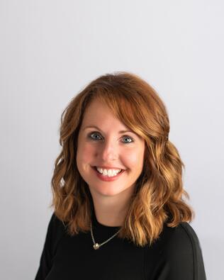 Headshot of Sara Riesen