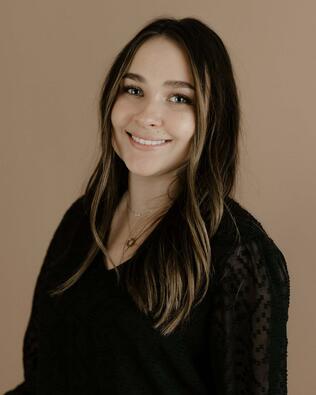 Headshot of Taylor Solomon