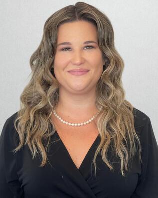 Headshot of Jessica McFarland